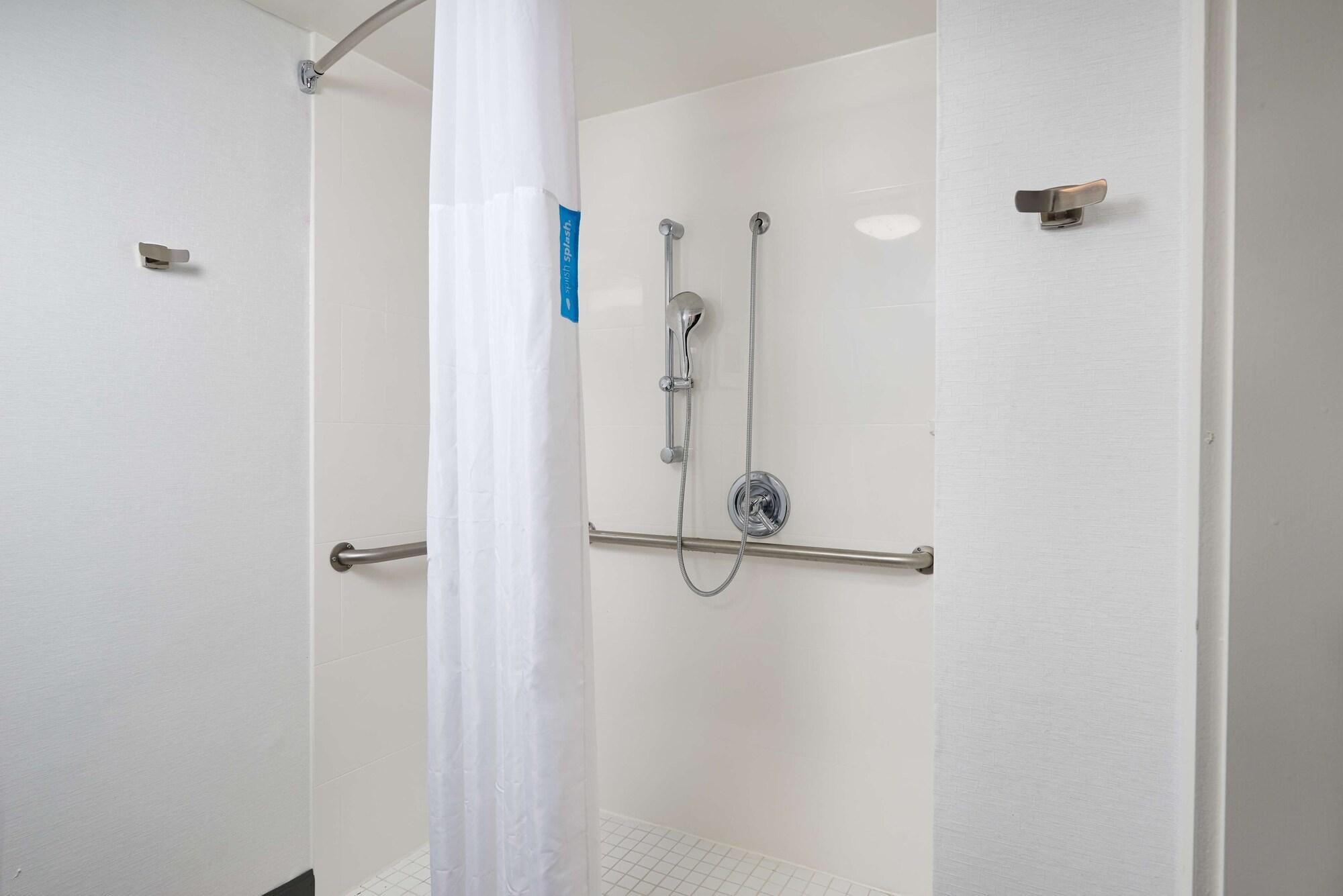 Hampton Inn Бомонт Экстерьер фото